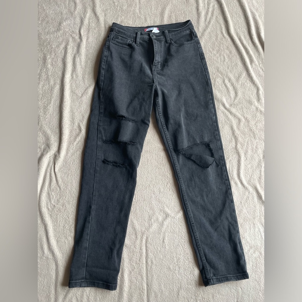 Ripped black jeans